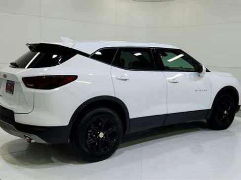 Used 2025 Chevrolet Blazer LT FWD image 8