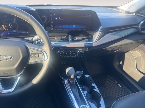 Certified 2025 Chevrolet Trax ACTIV w/ Driver Confidence Package image 11