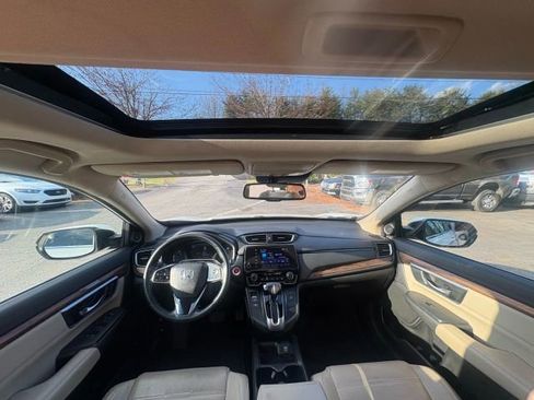 Used 2018 Honda CR-V Touring image 11