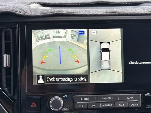 Used 2025 Nissan Frontier PRO-4X w/ Pro Premium Package image 24