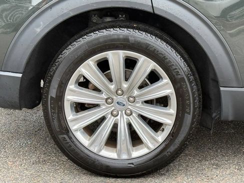 Used 2022 Ford Explorer Limited w/ Limited Technology Package AWD/4WD image 13
