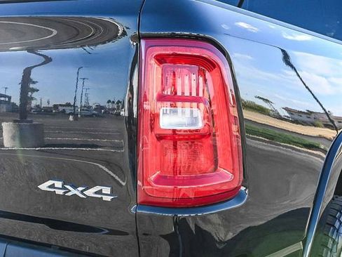 Used 2025 RAM 1500 Laramie AWD/4WD image 10