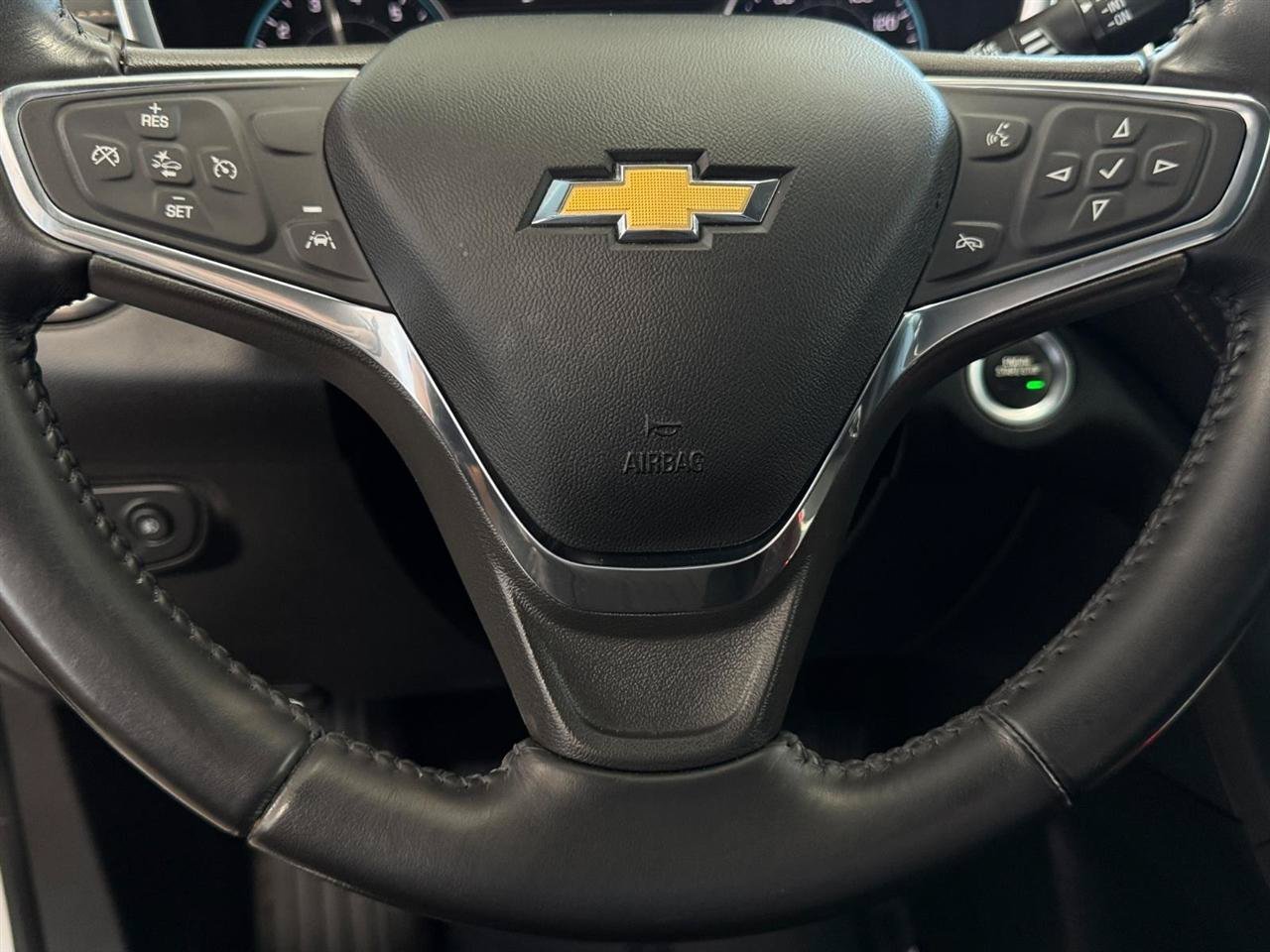 Used 2021 Chevrolet Equinox Premier AWD/4WD image 22