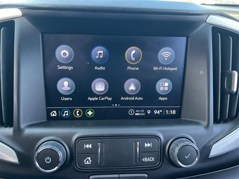 Used 2024 GMC Terrain SLT image 19