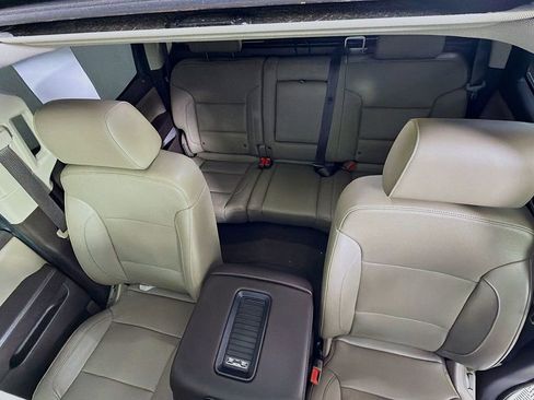 Used 2018 GMC Sierra 1500 SLT image 16