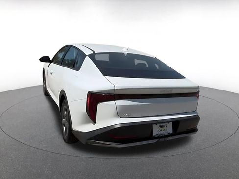 Used 2025 Kia K4 FWD image 11