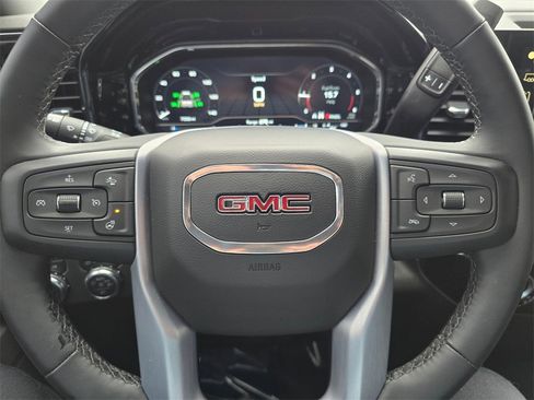 Used 2023 GMC Sierra 1500 Elevation image 25