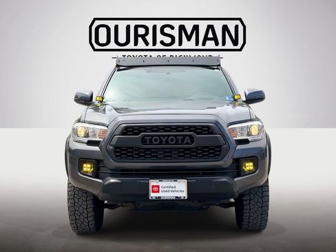 Certified 2017 Toyota Tacoma TRD Off-Road w/ Tow Package (A/T) AWD/4WD image 26