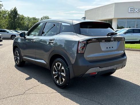 Certified 2025 Nissan Kicks SV w/ Illumination Package AWD/4WD image 4