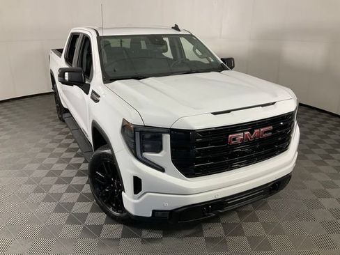 Used 2024 GMC Sierra 1500 Elevation w/ Elevation Premium Package AWD/4WD image 44