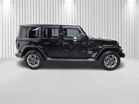 Certified 2018 Jeep Wrangler Unlimited Sahara w/ Dual Top Group image 2