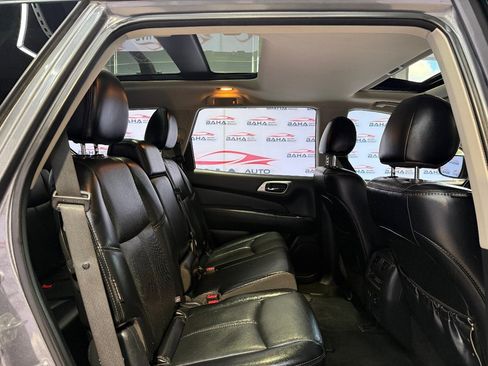 Used 2020 Nissan Pathfinder Platinum image 54