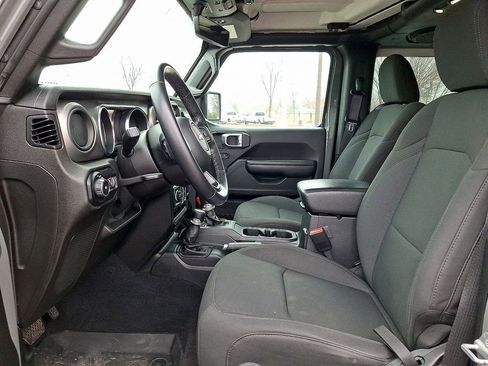 Used 2021 Jeep Wrangler Willys image 13