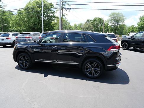 Used 2020 Volkswagen Atlas Cross Sport SE AWD/4WD image 8