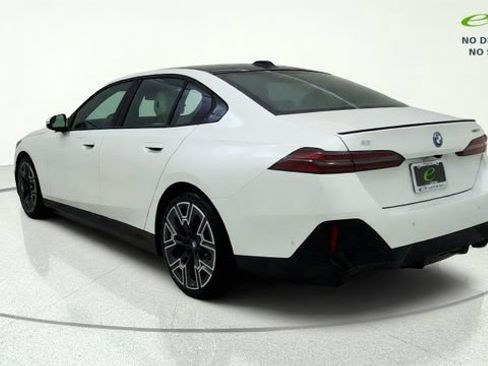 Used 2024 BMW i5 eDrive40i w/ Executive Package RWD image 7