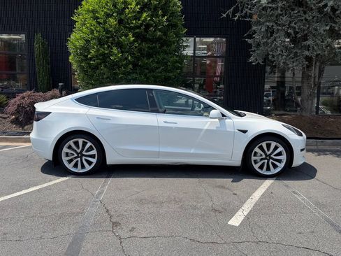 Used 2020 Tesla Model 3 Standard Range Plus RWD image 20