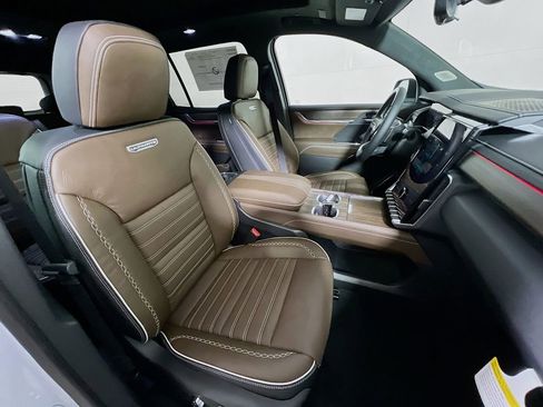 New 2026 GMC Acadia Denali Ultimate image 21