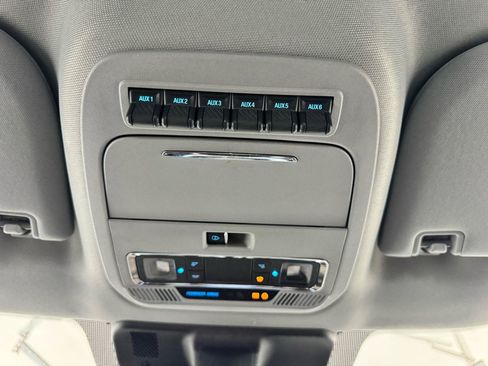 Used 2023 Ford F350 Lariat w/ Chrome Package AWD/4WD image 32