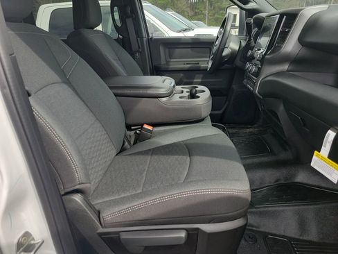 New 2025 RAM 5500 Tradesman AWD/4WD image 40
