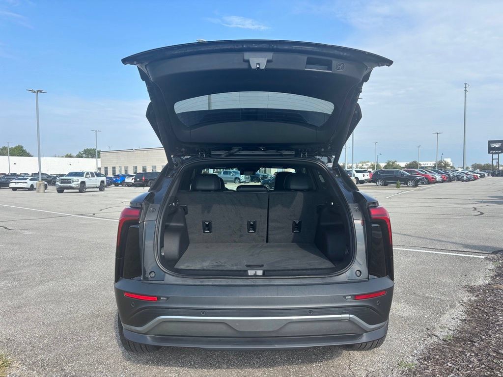 Used 2024 Chevrolet Blazer EV LT AWD/4WD image 14
