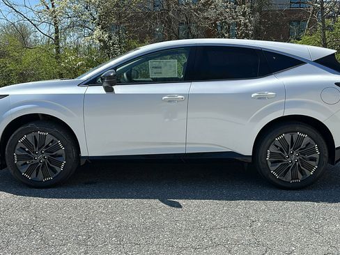 New 2026 Nissan Murano Platinum w/ Cargo Package AWD/4WD image 13