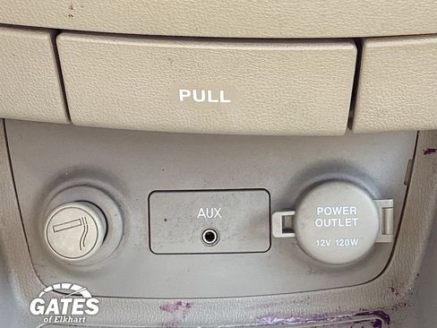 Used 2008 Hyundai Elantra SE FWD image 16