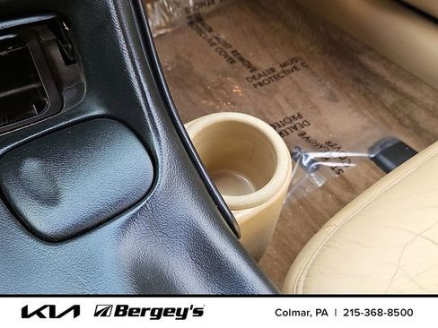 Used 2000 Chevrolet Corvette Convertible w/ Performance Handling Pkg image 23