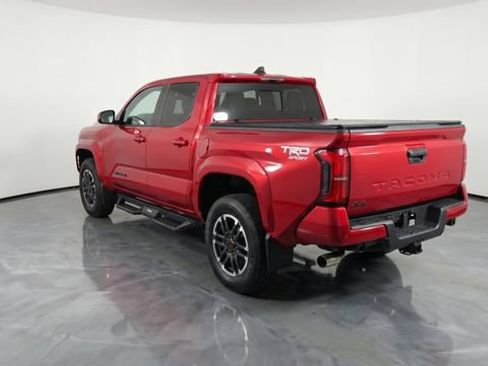 Used 2025 Toyota Tacoma TRD Sport w/ TRD Sport Upgrade Package AWD/4WD image 6