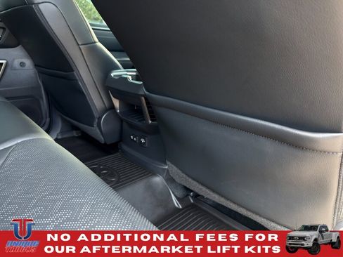 Used 2024 Toyota Tundra Limited AWD/4WD image 29