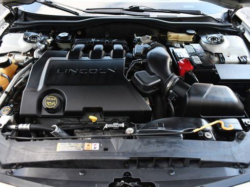 Used 2008 Lincoln MKZ image 30