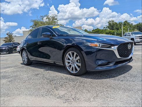 Used 2021 MAZDA MAZDA3 s FWD image 2