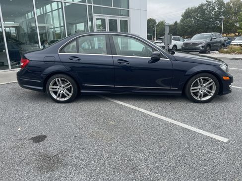 Used 2014 Mercedes-Benz C 300 4MATIC Sedan image 4