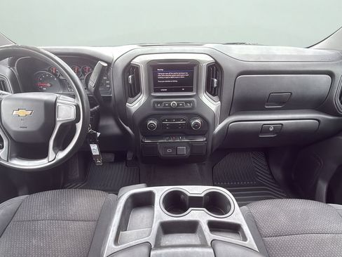 Used 2020 Chevrolet Silverado 1500 Custom w/ Custom Value Package AWD/4WD image 16