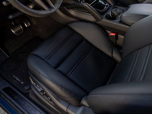 New 2026 Porsche Cayenne GTS image 41