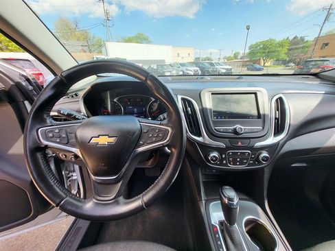 Used 2019 Chevrolet Equinox LT FWD image 14