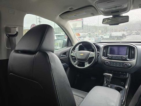Used 2017 Chevrolet Colorado Z71 image 10
