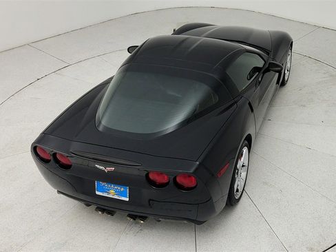 Used 2010 Chevrolet Corvette Coupe w/ 1LT image 32