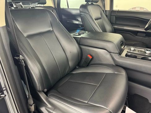 Used 2024 Ford Expedition Max XLT image 37