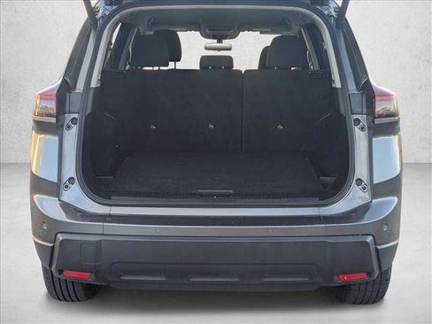 Used 2024 Nissan Rogue SV image 6