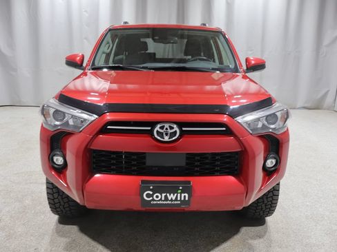 Used 2024 Toyota 4Runner SR5 AWD/4WD image 8