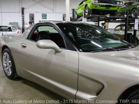 Used 1999 Chevrolet Corvette Coupe RWD image 24