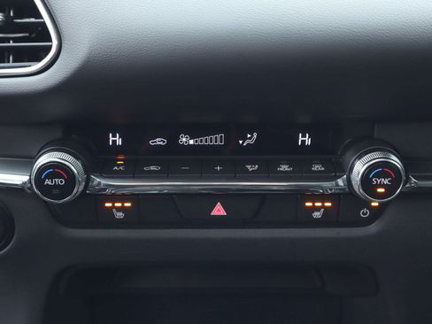 Certified 2025 MAZDA CX-30 AWD 2.5 S w/ Preferred Package image 14