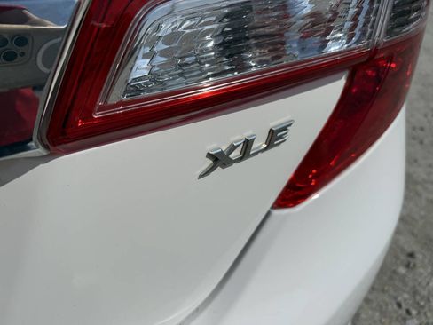 Used 2012 Toyota Camry XLE image 25