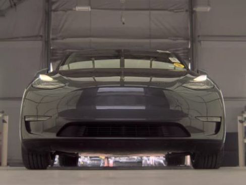 Used 2020 Tesla Model Y Long Range AWD/4WD image 3