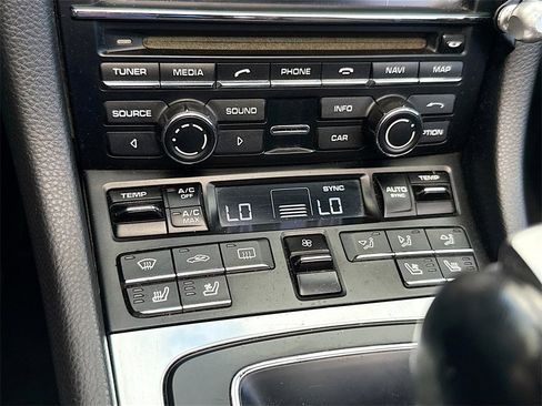 Used 2014 Porsche Boxster image 17