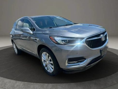 Used 2020 Buick Enclave Premium w/ Sun and Sites Package AWD/4WD image 3