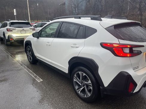 Certified 2024 Subaru Crosstrek 2.0i Premium image 7