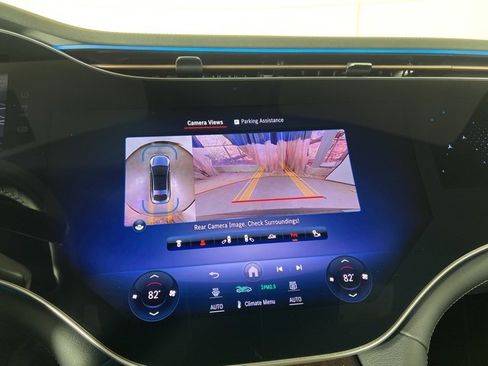 Used 2023 Mercedes-Benz EQS 580 4MATIC Sedan image 25