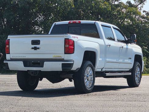 Used 2016 Chevrolet Silverado 2500 High Country w/ Duramax Plus Package AWD/4WD image 4
