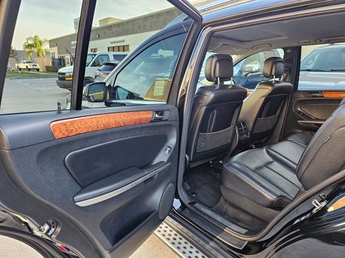 Used 2009 Mercedes-Benz GL 450 4MATIC image 16